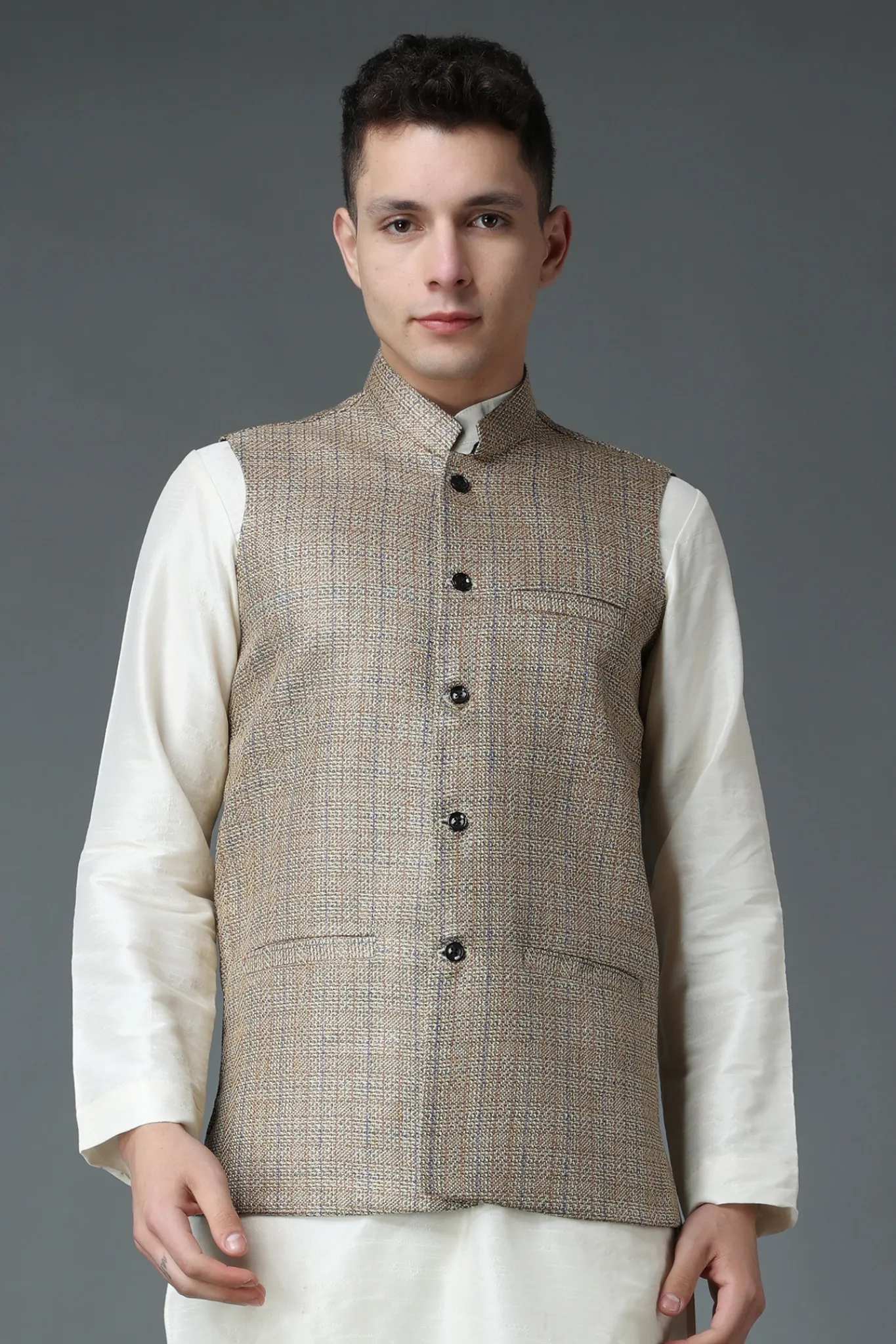 Ivory Festive Silk Vasket