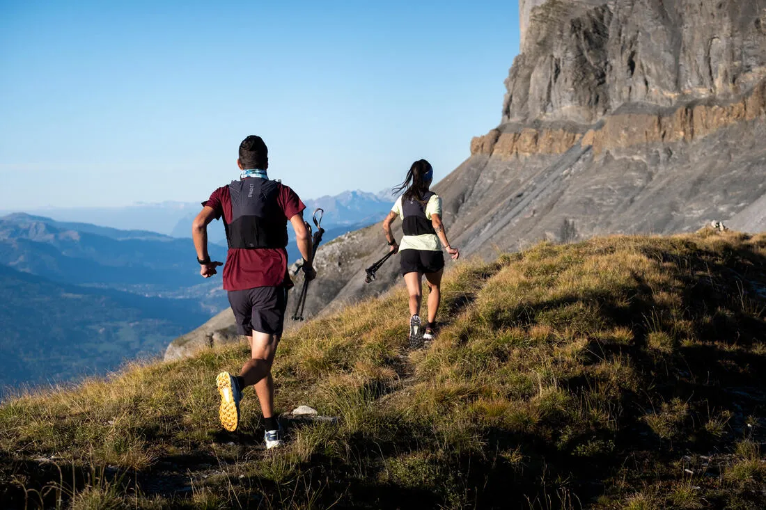 Unisex Trail Running Bag 10L - Sold With 1L Water Bladder