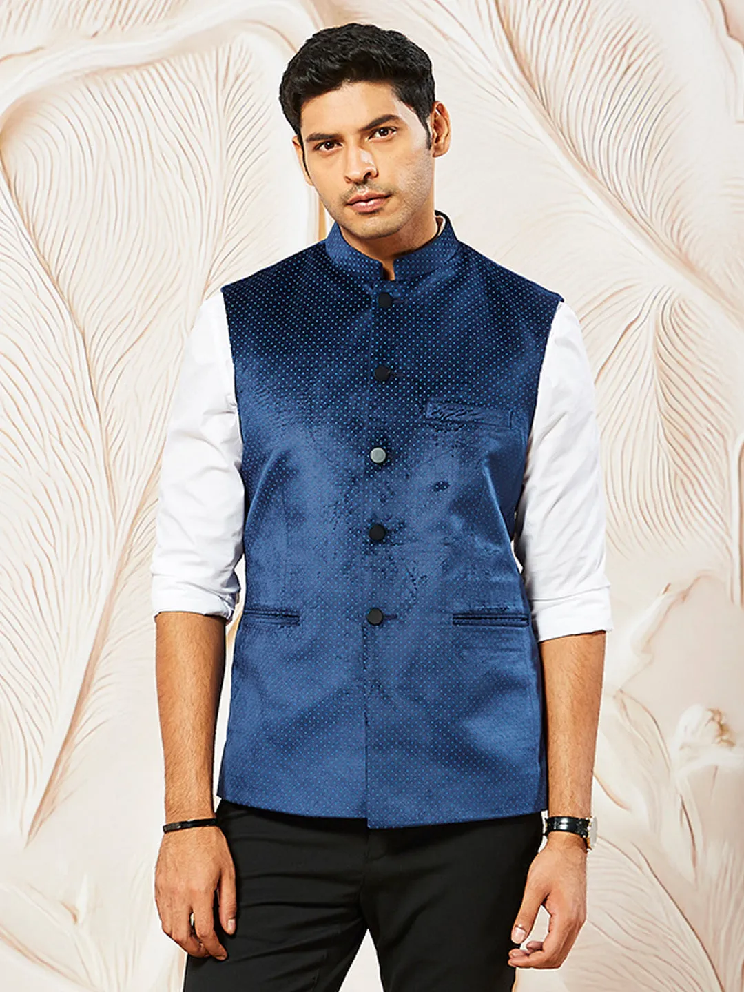 VASTRAMAY Men's Navy Blue - Nehru Jacket