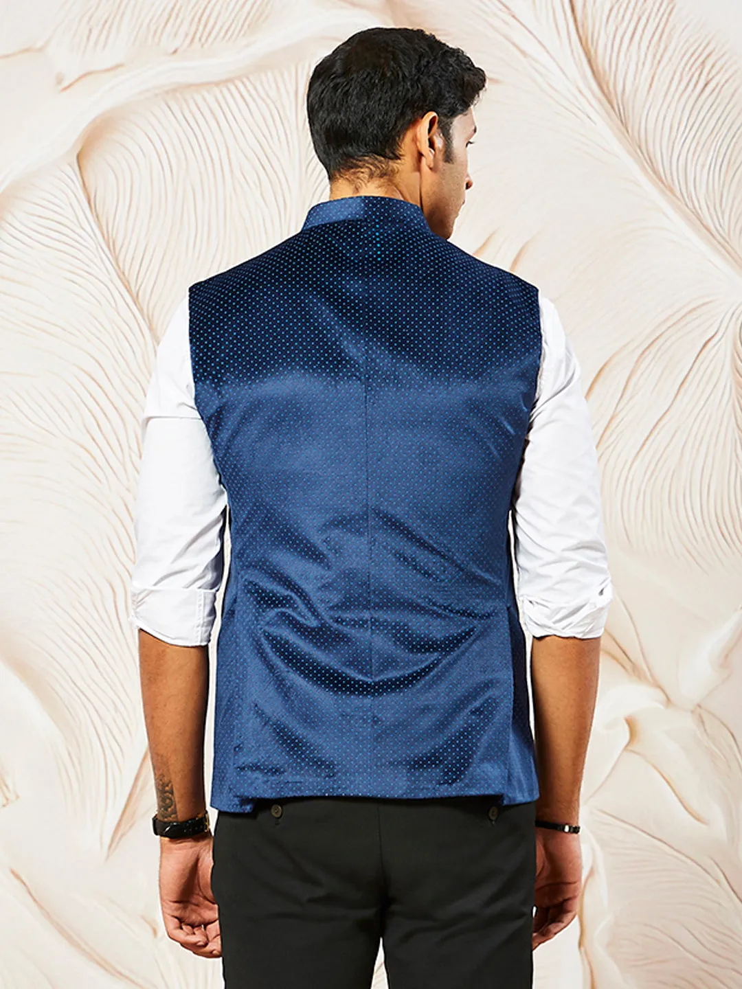 VASTRAMAY Men's Navy Blue - Nehru Jacket